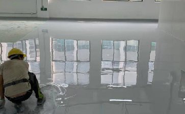 漢莎技術(shù)飛機(jī)維修廠白色環(huán)氧地坪漆