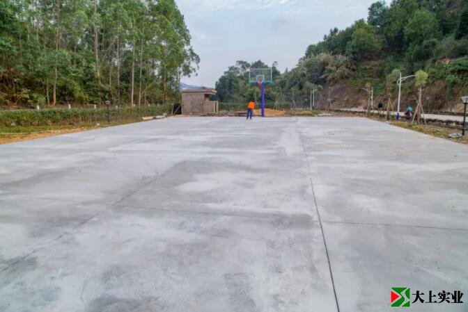 葵潭愛(ài)心公園燈光籃球場(chǎng)建設(shè)中